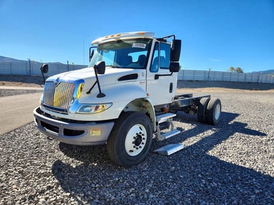 2013 International DuraStar 4400