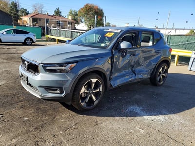 2020 Volvo XC40