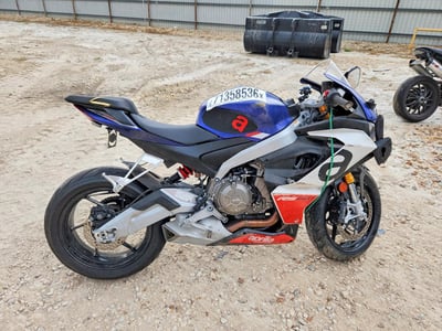 2025 Aprilia RS 660