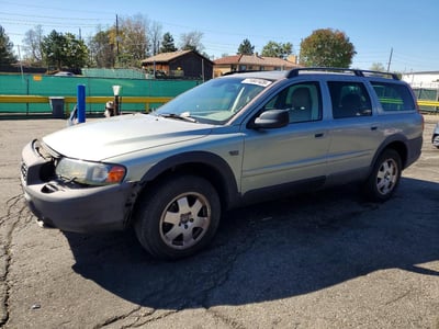 2004 Volvo XC70