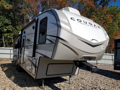 2023 Keystone Cougar