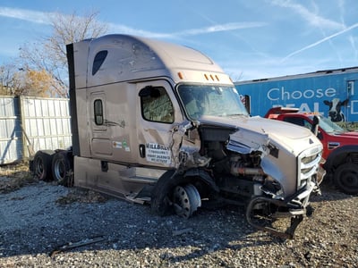 2018 Freightliner Cascadia 123