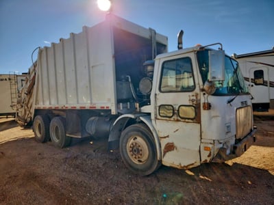 1999 Volvo Xpeditor WXLL