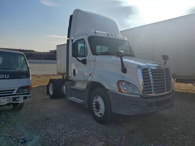 2015 Freightliner Cascadia 125