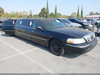2006 Lincoln Town Car
