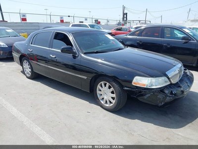 2011 Lincoln Town Car