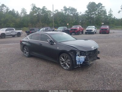 2019 Lexus ES