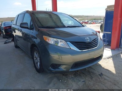 2014 Toyota Sienna