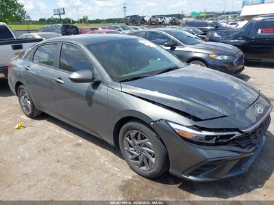 2024 Hyundai Elantra