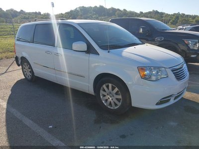 2015 Chrysler Town & Country