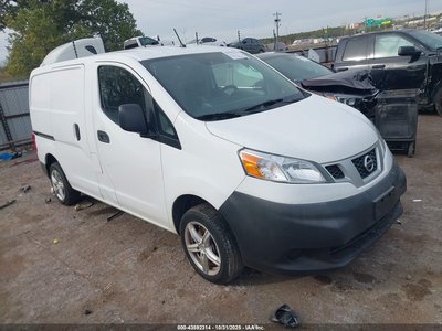 2016 Nissan NV 200