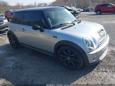 2002 MINI Cooper S at VA - Pulaski, IAAI lot 43620813 | CarsFromWest