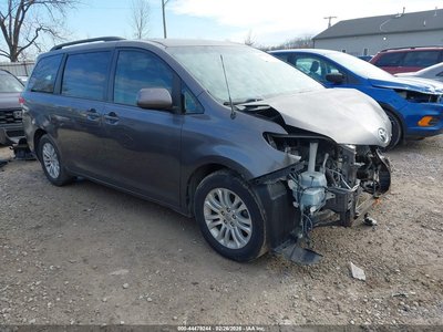 2014 Toyota Sienna