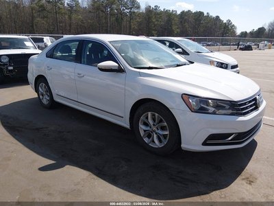2017 Volkswagen Passat