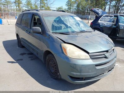 2004 Toyota Sienna