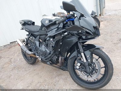 2024 Yamaha R7