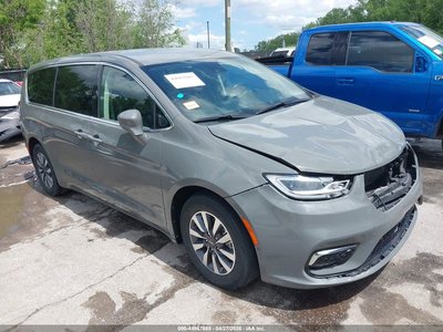 2022 Chrysler Pacifica Hybrid