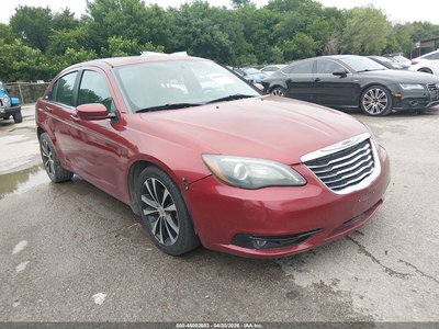 2014 Chrysler 200