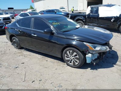 2020 Nissan Altima