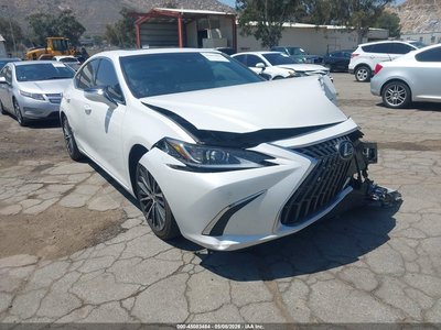 2023 Lexus ES 300h