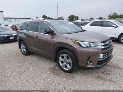 2017 Toyota Highlander