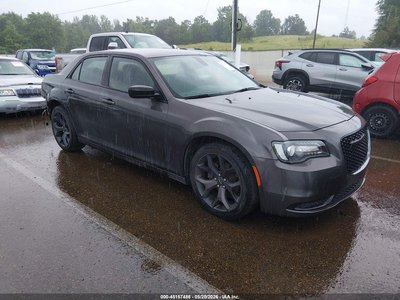 2020 Chrysler 300