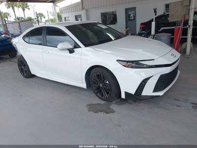 2025 Toyota Camry Hybrid