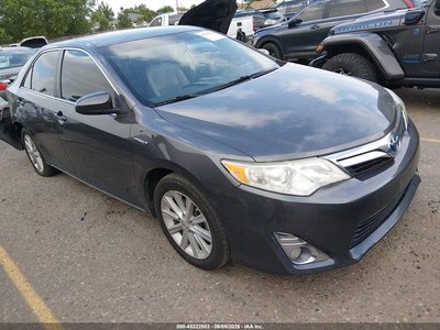 2014 Toyota Camry Hybrid