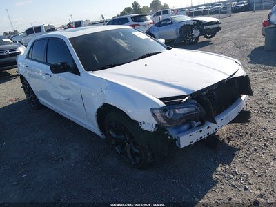 2022 Chrysler 300
