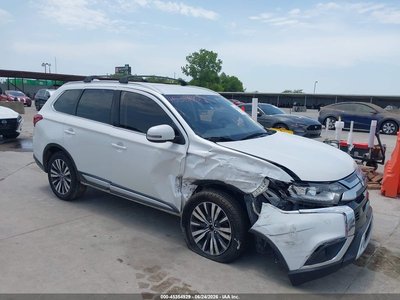2020 Mitsubishi Outlander