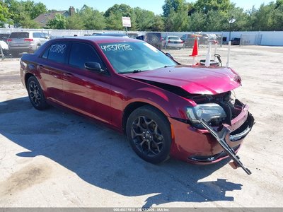 2019 Chrysler 300