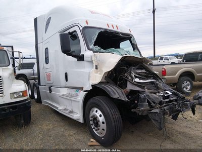 2020 Freightliner Cascadia