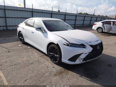 2022 Lexus ES