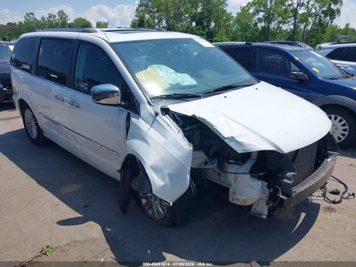 2014 Chrysler Town & Country