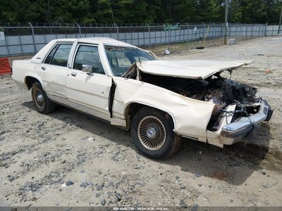 1989 Ford Crown Victoria