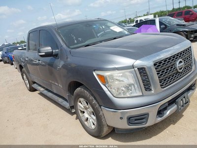 2018 Nissan Titan