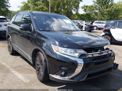2020 Mitsubishi Outlander