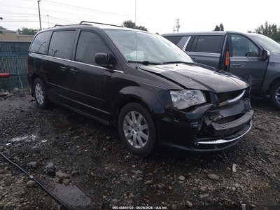 2016 Chrysler Town & Country