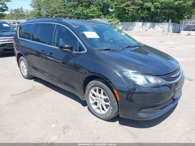 2021 Chrysler Voyager