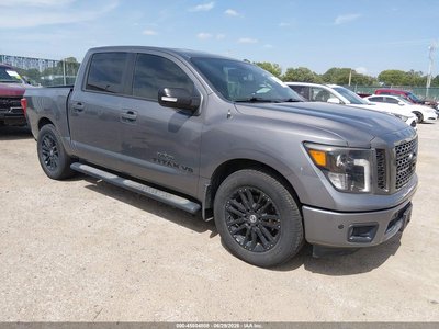 2019 Nissan Titan