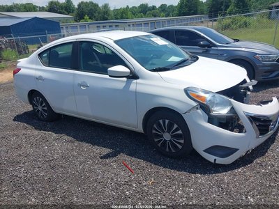 2019 Nissan Versa