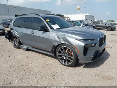 2024 BMW X7