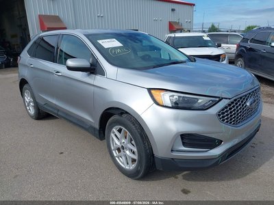 2023 Ford Edge