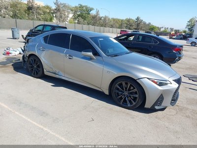 2021 Lexus IS