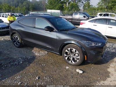 2021 Ford Mustang Mach-E