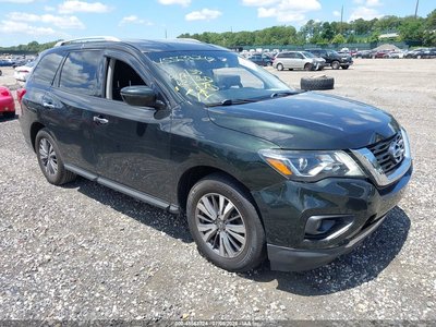 2020 Nissan Pathfinder