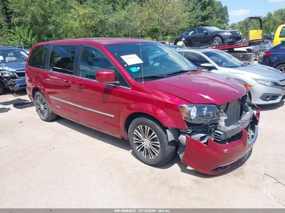 2014 Chrysler Town & Country