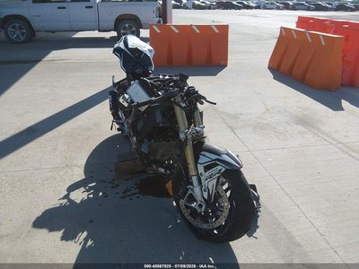 2024 BMW S 1000 RR