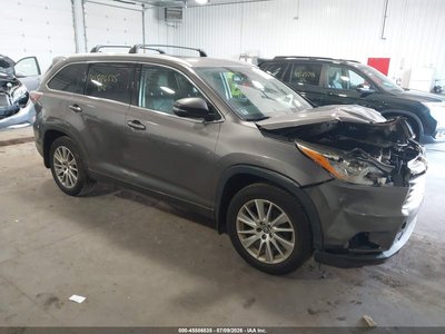 2016 Toyota Highlander