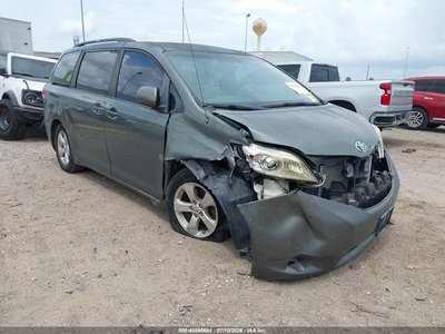 2013 Toyota Sienna
